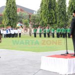 Bupati Sumenep, A. Busyro Karim, saat memimpin upacara Hari Guru Nasional ke-75 Tahun 2020 (Humas Pemkab for Warta Zone)
