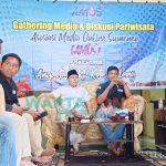 Foto: Anggota Komisi IV DPRD Kota Malang, Suryadi, saat menjadi pembicara dalam Gathering Media dan Diskusi Pariwisata bersama Asosiasi Media Online Sumenep (AMOS).