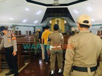 Foto: Polres Gresik, bersama aparat gabungan saat menggelar Ops Yustisi jelang Nataru.