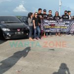Foto: Komunitas Honda Civic FD Indonesia Jawa Timur, saat mengadakan tour wisata ke sejumlah tempat di Kabupaten Pamekasan, Madura.