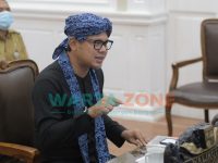 Foto: Wali Kota Bogor, Bima Arya, saat acara silaturahmi secara virtual sekaligus technical meeting Calon Penerima Anugerah Kebudayaan PWI Pusat Tahun 2021 di ruang kerja Wali Kota.