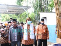 Foto: Wakil Bupati Sumenep, Achmad Fauzi, saat meresmikan Badan Usaha Milik Desa (BUMDes) Desa Jate, pulau Giliraja, Kecamatan Gili Genting.