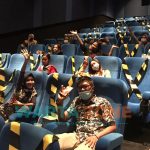 Foto: Sejumlah pengunjung saat nonton bareng di Bioskop Kota Cinema Mall (KCM) Jember, dengan protokol kesehatan secara ketat.
