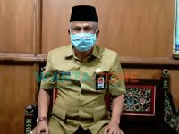 BERKOPIAH: Plt Kepala Dinas Pendidikan Sumenep, Moh. Iksan, saat ditemui beberapa waktu lalu (Foto: Abd Wakid)