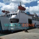 BERLABUH: Kapal Dharma Kartika III bersandar di Pelabuhan Kalianget beberapa waktu lalu (Foto: Abd. Wakid)