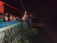 Pelaku penjambretan nekat menceburkan dirinya ke sungai di kawasan Dusun Krajan, Desa Bagorejo, Kecamatan Gumukmas, Kabupaten Jember.