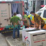 Foto: Vaksin Covid-19 tiba di Jember sore hari dan diterima langsung di gudang farmasi UPT IFK.