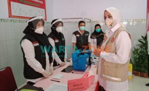 Bupati dan Jajaran Forkopimda Jember Jalani Suntikan Vaksin Sinovac Covid-19 Tahap Pertama