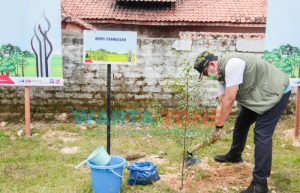 Wujudkan Pamekasan Hijau, Bupati Baddrut Ajak Warga Lestarikan Lingkungan