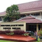 Foto: Tampak depan kantor DPRD Pamekasan, Madura.