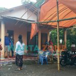 Foto : situasi rumah duka (Nur Azizah) saat menunggu jenazah tiba di Jember.