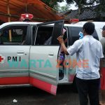 Foto: Kedua Jenazah Azizah dan Santi saat tiba di rumah duka di Dusun Botosari, Desa Dukuh Mencek, Kecamatan Sukorambi, Jember.