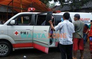 2 Jenazah Santriwati Asal Jember Tiba di Rumah Duka, Isak Tangis Keluarga Pecah