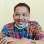 Foto: Kabid Sumber Daya Kesehatan Dinkes Sumenep, Muh Nur Insan, saat ditemui di ruang kerjanya (Foto: Abd Wakid)