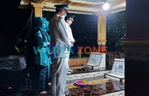 Bupati dan Wabup Jember Ziarah ke Makam Ulama dan Orangtua