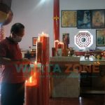 Foto: Kegiatan ibadah yang dilakukan Jap Swie Liong (Hery Noven Stadiono) saat di Kelenteng San Ciao Miao Ie PAI LIEN SAN.
