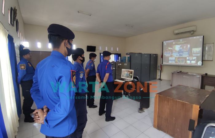 Foto : Upacara HUT-102 Pemadam Kebakaran yang dilaksanakan secara daring di Mako Pemerintah Kabupaten Jember.