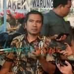 ASPIRATIF: Anggota DPRD Jatim, Mathur Husyairi saat reses bersama sejumlah masyarakat (Foto: Abd Wakid)