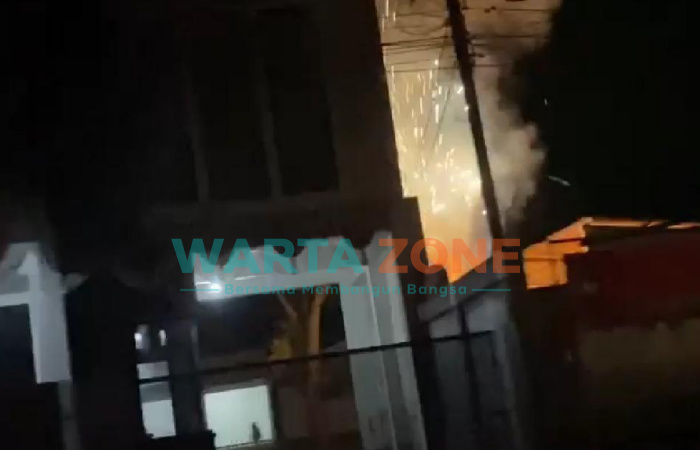 Kantor Bakesbangpol Jember Dilalap Si Jago Merah. (Foto; Istimewa)