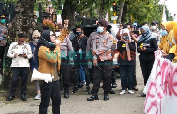 Aliansi Mahasiswa Sumenep Desak Kepala Bappeda Dicopot