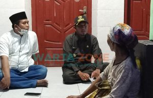 Lesehan di Rumah Korban KM Berhasil II, Bupati Sumenep Dengarkan Harapan Keluarga