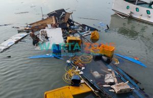 Perahu Motor Warga Kepulauan Sumenep Meledak, Kondisinya Hancur Berkeping-keping