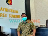 BERMASKER: Kasat Reskrim Polres Sumenep, AKP Fared Yusuf saat ditemui di ruang kerjanya (Foto: Abd Wakid)