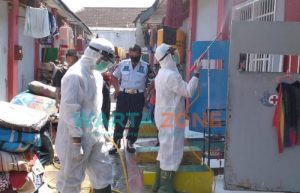 Putus Penyebaran Covid-19, PMI Lakukan Penyemprotan Disinfektan di Setiap Sudut Lapas Jember