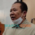 Foto: Bupati Jember, Hendy Siswanto saat dikonfirmasi sejumlah wartawan.