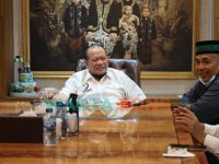 Foto: Ketua DPD RI, AA LaNyalla Mahmud Mattalitti, saat bertemu dengan Assosiasi Pemerintah Desa Seluruh Indonesia (APDESI).