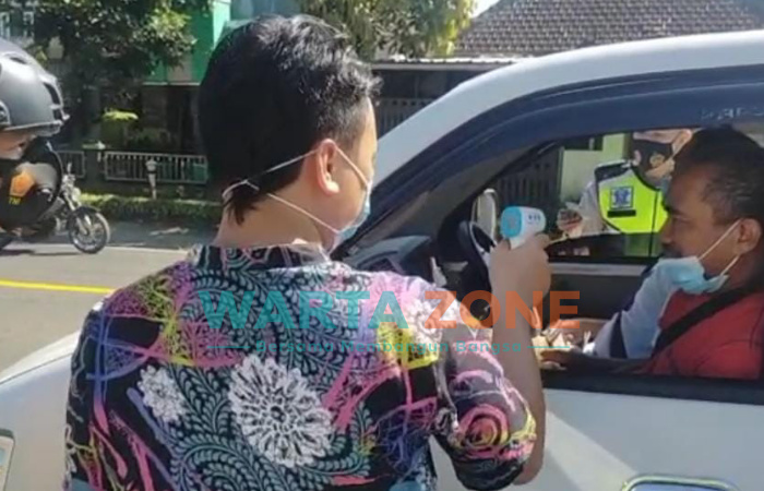 Foto: Pantauan dari pos penyekatan jalur Banyuwangi - Jember di Desa Garahan Kecamatan Silo, Kabupaten Jember.
