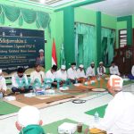 BERBAUR: Bupati Sumenep, Achmad Fauzi saat sambutan dalam acara Silaturahim dan Buka Puasa Bersama di Kantor PCNU Sumenep (Foto: Dok. WARTA ZONE)