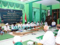 BERBAUR: Bupati Sumenep, Achmad Fauzi saat sambutan dalam acara Silaturahim dan Buka Puasa Bersama di Kantor PCNU Sumenep (Foto: Dok. WARTA ZONE)