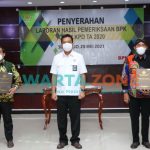 BERPRESTASI: Bupati Sumenep, Achmad Fauzi, usai menerima opini WTP dari BPK-R1 (Foto: Istimewa)