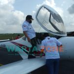 Foto: Bupati Jember Hendy Siswanto, saat terbang bersama pilot Tim Garuda Terbang. Setelah beberapa menit fly pass di atas langit Jember.