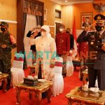 KHIDMAT: Wakil Bupati Sumenep, Dewi Khalifah bersama sejumlah OPD saat mengikuti upacara virtual peringatan Hari Lahir Pancasila (Foto: Dok. WARTA ZONE)