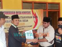 Foto: Pemdes Banbaru, Pulau Giliraja, Kecamatan Giligenting, Sumenep, saat menggelar musyawarah Desa Khusus penetapan hasil pemutakhiran data berbasis SDGs di balai Desa setempat.