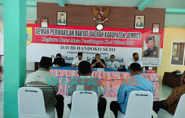 Foto: Pelaksanaan sosialisasi Pemilihan Kepada Desa Tahun 2021 di Kabupaten Jember.