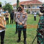 Foto: Kapolda Jawa Timur, Pangdam V Brawijaya, Dandim dan Bupati Bangkalan, saat melakukan Management Krisis untuk mengantisipasi meningkatnya covid di Bangkalan.