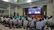 KHIDMAT: Pembinaan mental spiritual ASN Pemerintah Daerah Kabupaten Jember dengan mengundang Gus Miftah di Pendapa Wahyawibawagraha (Foto: Nur Imatus Safitri)