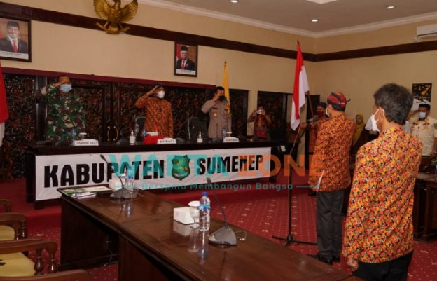 KHIDMAT: Pembentukan Gugus Tugas Revolusi Mental (GTRM) di ruang rapat Pemkab Sumenep (Foto: Dok. WARTA ZONE)