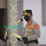 TEGAS: Kapolda Jatim, Irjen Pol Nico Afinta saat memberikan sambutan dalam acara Sertijab (Foto: Dok. WARTA ZONE)