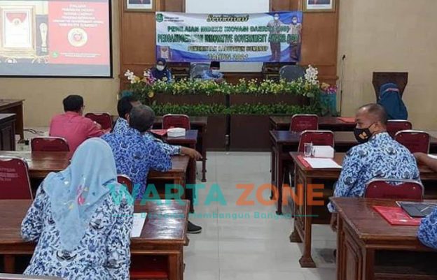 Foto: Agenda Sosialisasi dan Evaluasi Pengisian Indeks Inovasi Daerah di Kantor Bappeda, Kamis (17/06/2021).