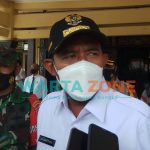 LUGAS: Bupati Sumenep, Achmad Fauzi, saat memberikan keterangan perihal pemberlakuan SIKM (Foto: Abd Wakid)