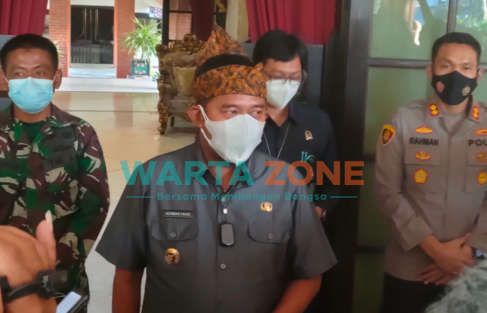 LUGAS: Bupati Sumenep, Achmad Fauzi bersama jajaran Forkopimda saat memberikan keterangan (Foto: Abd Wakid)