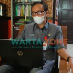 LUGAS: Wakil Sekretaris Satgas Percepatan Penanggulangan COVID-19 Sumenep, R. Abd Rahman Riadi, saat memberikan keterangan (Foto: Abd Wakid)