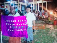 Pemdes Jate, Pulau Giliraja, Kecamatan Giligenting, Sumenep, menginstruksikan pembacaan burdah keliling dan sholawat nariyah, seiring terus meningkatnya kasus COVID-19.