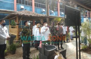 Bupati Hendy Keliling RS dan Puskesmas, Semangati Nakes dan Warga Jember Berjuang Melawan Covid-19