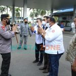 Foto: Kapolri Jenderal Listyo Sigit Prabowo, saat meninjau pelaksanaan vaksinasi di PT Epson, Kawasan EJIP, Cikarang Selatan, Bekasi.