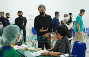 Wawali Bogor Tinjau Vaksinasi di Sekolah Tunas Harapan, Ada 1.000 Sasaran